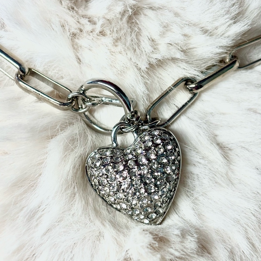 Urban Outfitters Rhinestone Crystal Heart Necklace - Picture 7 of 11